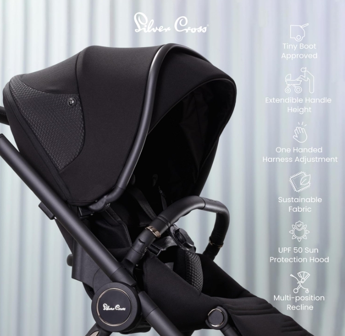 Silver Cross Dune with Compact Folding Carrycot and ashion Pack - Space Black.