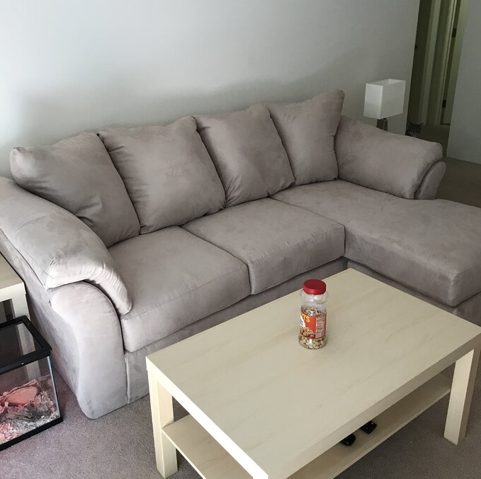 Torin Living Room Set