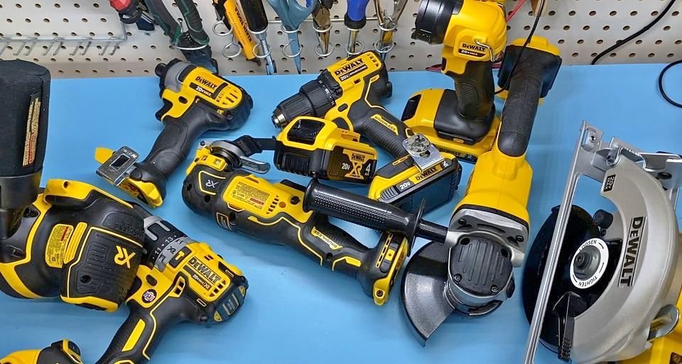 DeWALT DCKTS781D2M1 20V MAX Cordless Li-Ion 7 Tool Combo Kit w/Tough System.