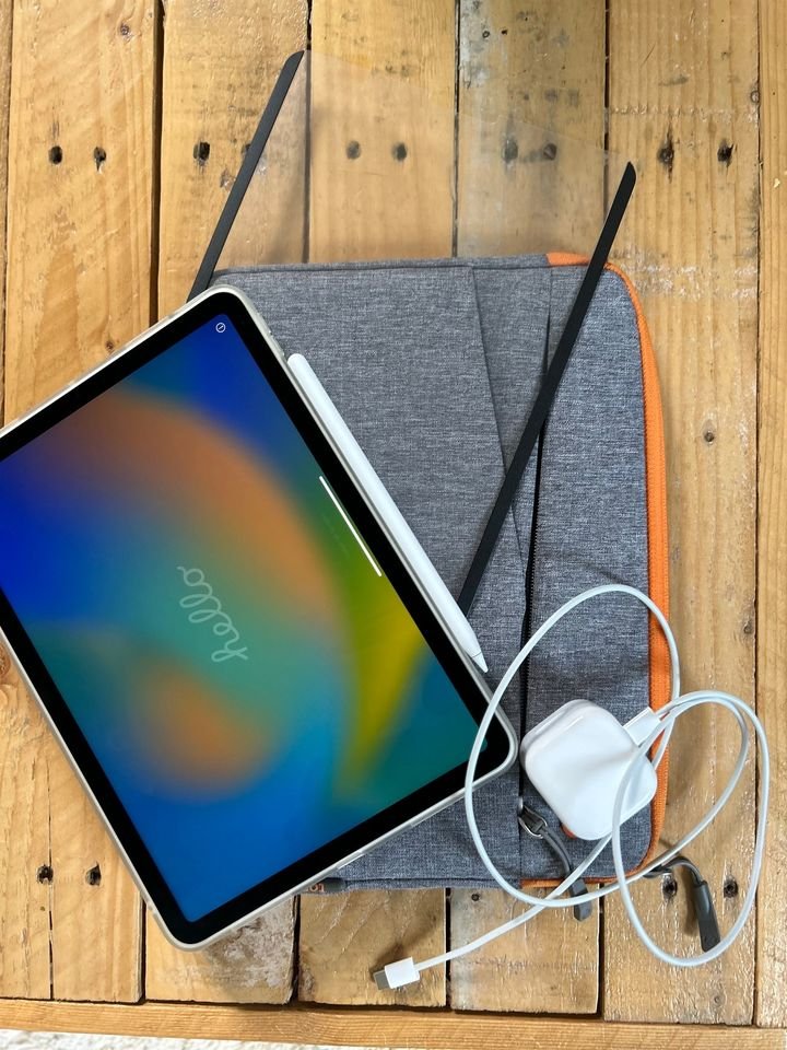 iPad Air 5th Generation 256GB (2022) and 2nd Generation Apple Pencil