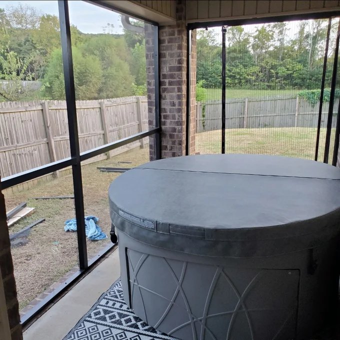 Lifesmart Spas 4 - Person 13 - Jet Oval Plug And Play Hot Tub.